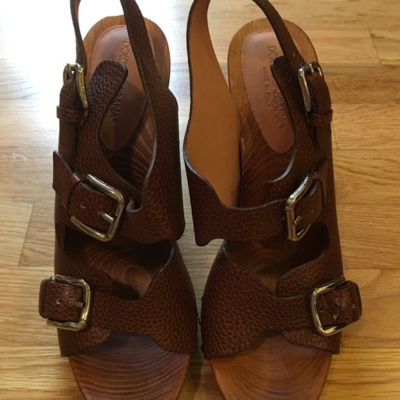 Dolce & Gabbana Wooden Heels Size 40 Never Worn - Picture 1 of 8